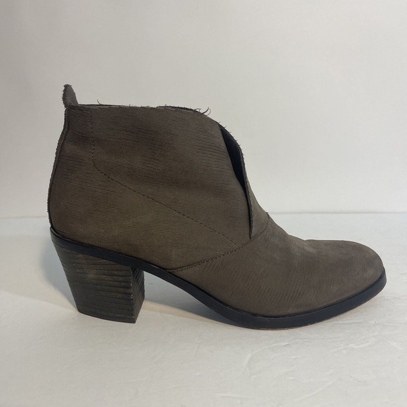 Eileen Fisher Heeled Ankle Boots 8.5 Side Zipper Neutral Vero Cucio Leather - Picture 9 of 16